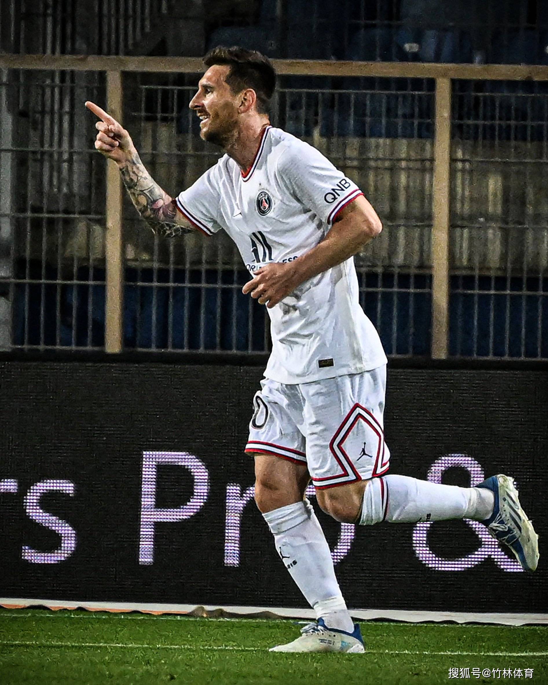 风云突变巴塞罗那赛前豪取连胜；法国杯版图或变；压力陡增；临场指挥获称赞的简单介绍